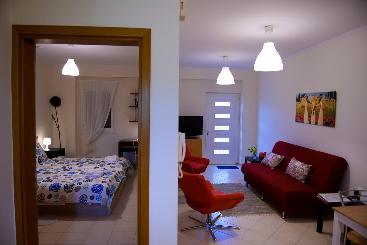 Patras Palm Tree Apartment Exterior photo